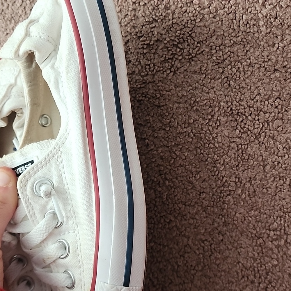Converse White and Red Women's Sneakers - Picture 5 of 5